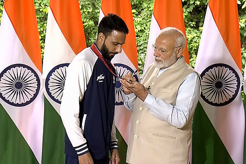 Paris Paralympic 2024: Narendra Modi with para-judo player Kapil Parmar
